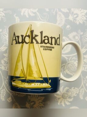 STARBUCKS New Zealand Auckland
Collectors Icon City Coffee MUG limited